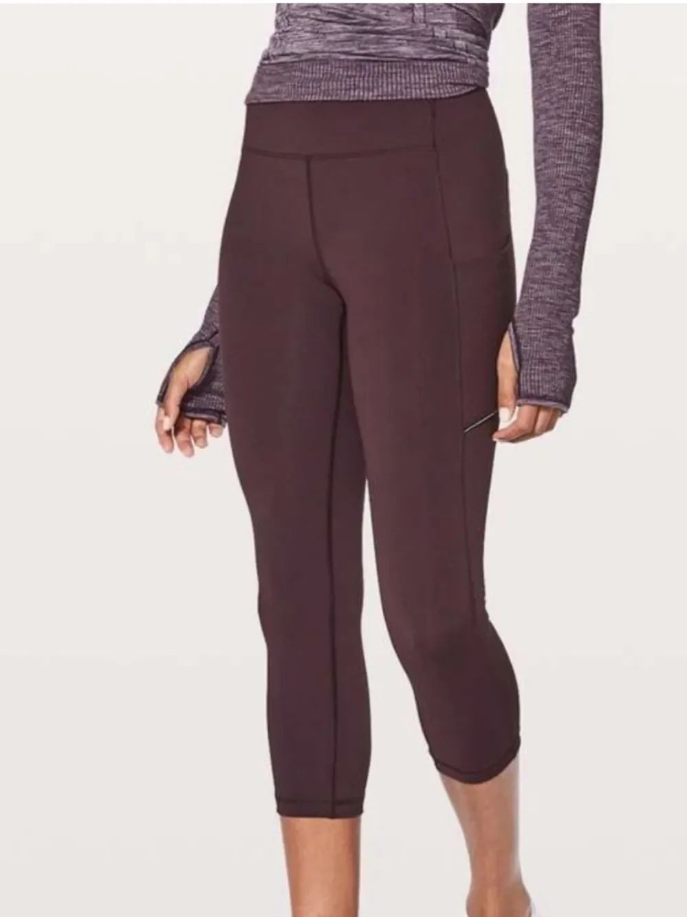 Lululemon Speed Up Crop Pockets Black Cherry Womens 6